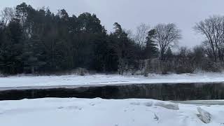 Reflections on snow - Duet for piano and atmosphere