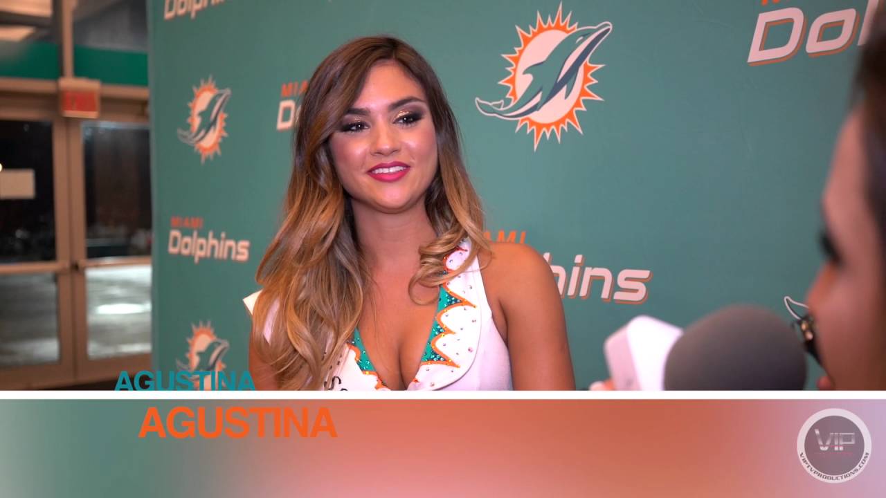 VIP TV - Dolphins Cheerleaders 2017 Swimsuit Calendar Unveiling