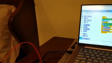 利用arduino uno 和感光電阻來控制飛天貓