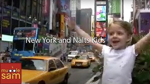 Sophia and Bella in New York "Yew Nork" with the Nalts Kids! on Mugglesam