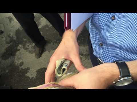 Вилучені в затриманого митника кошти