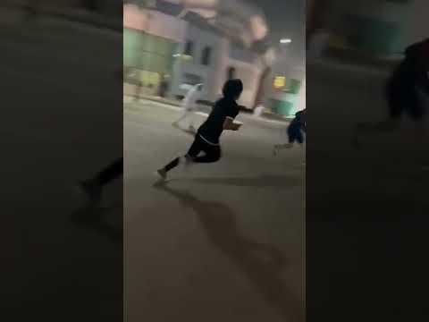 أكرم عفيف مع الجمهور بعد المباراة شصاير