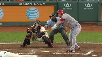 CIN@SF: Mesoraco scores Bruce with base hit to center