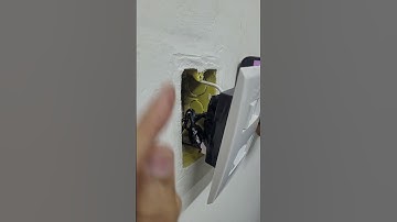 Mini camera Wi-Fi espiã tomada c/interruptor