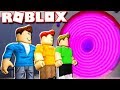 ПОБЕГ от злой БАБУЛИ в ROBLOX! Новые приключения Кида в мультяшной игре про телепорт #КИД