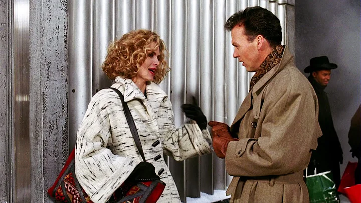 Bruce invites on a date Selina | Batman Returns