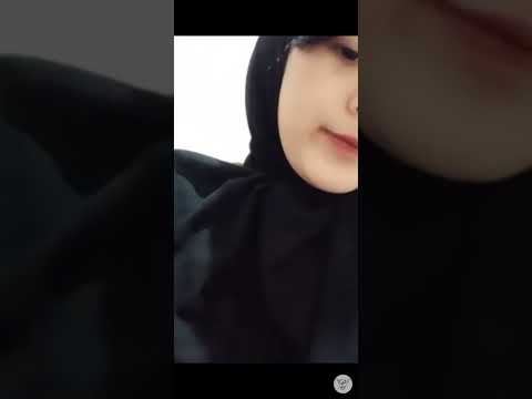 bigo tante jilbab cantik pamer toge hot