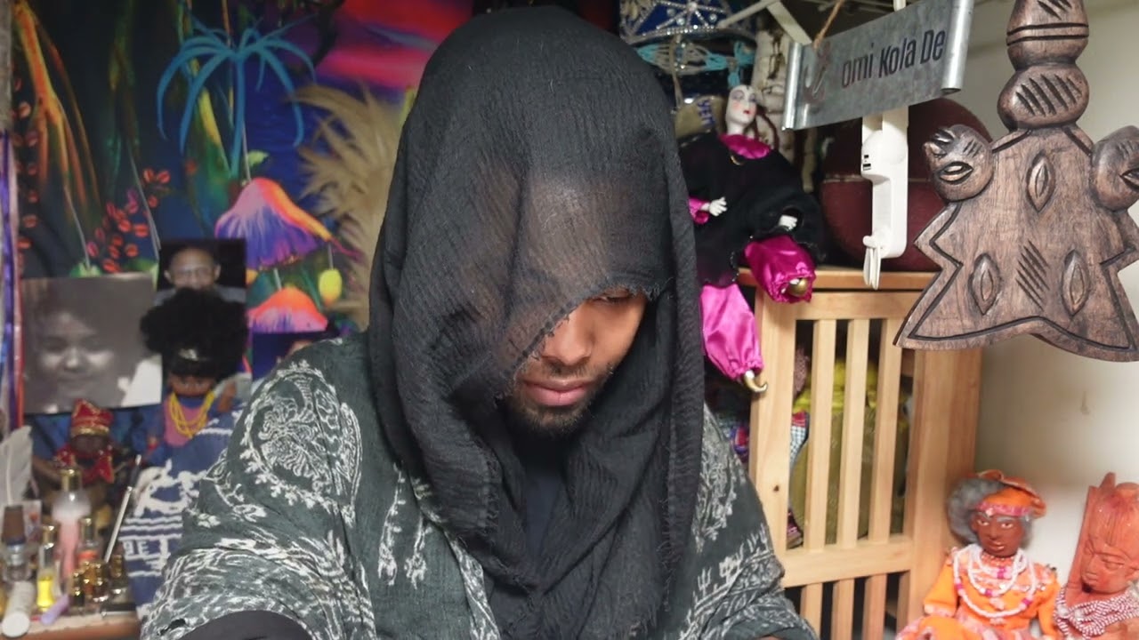 Это роковая ошибка с их стороны — нападать на вас, не зная вашего титула! Для них это конец!