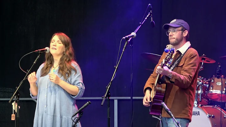 Jessica Lawson & Phil Simpson @Moonbeams Goes Back...