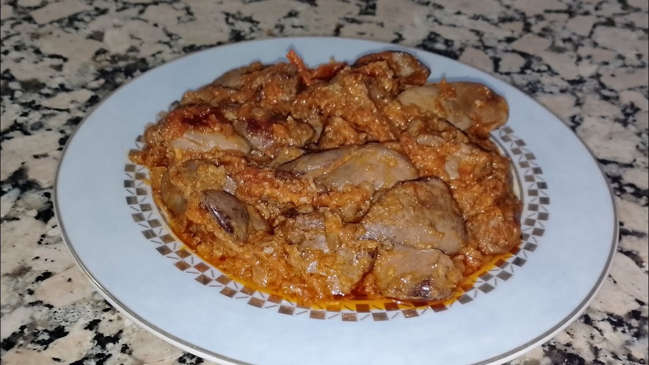 كبد الدجاج بصلصة الطماطم وصفة رائعة وتستحق التجربة 