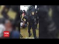 Мінські силовики розтрощили меморіал, який створили протестувальники на честь загиблого Бондаренка