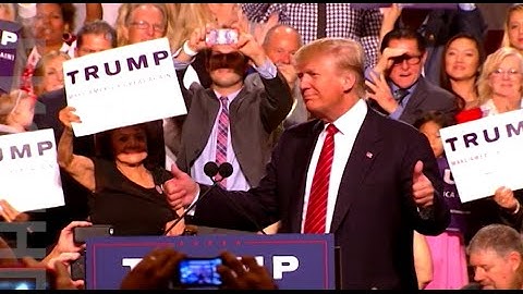 Дональд Трамп раскритиковал Джеба Буша за выступление на испанском