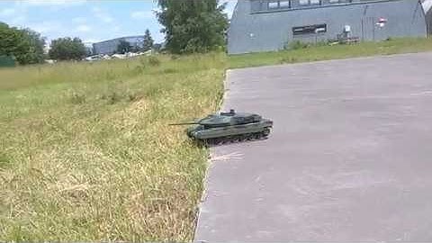 Leopard 2 1:16 (with gun stabilisation) in terrain pt. 2