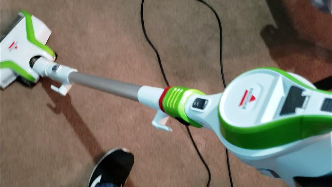 Bissell PowerLifter SuperLight (1576W) Vacuuming Living Room/Rant