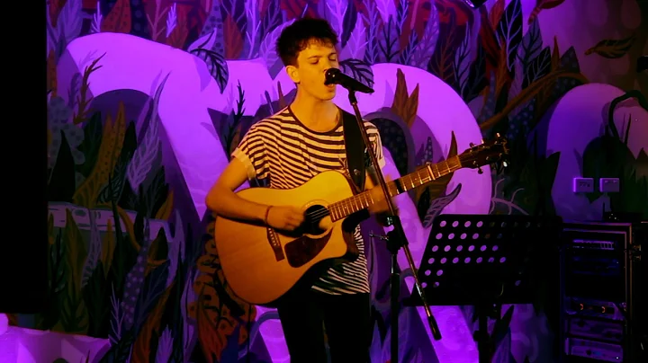 Angus Mackinnon - Drops of Jupiter [cover]