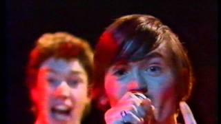 The Undertones - My Perfect Cousin Live in Belfast 1980