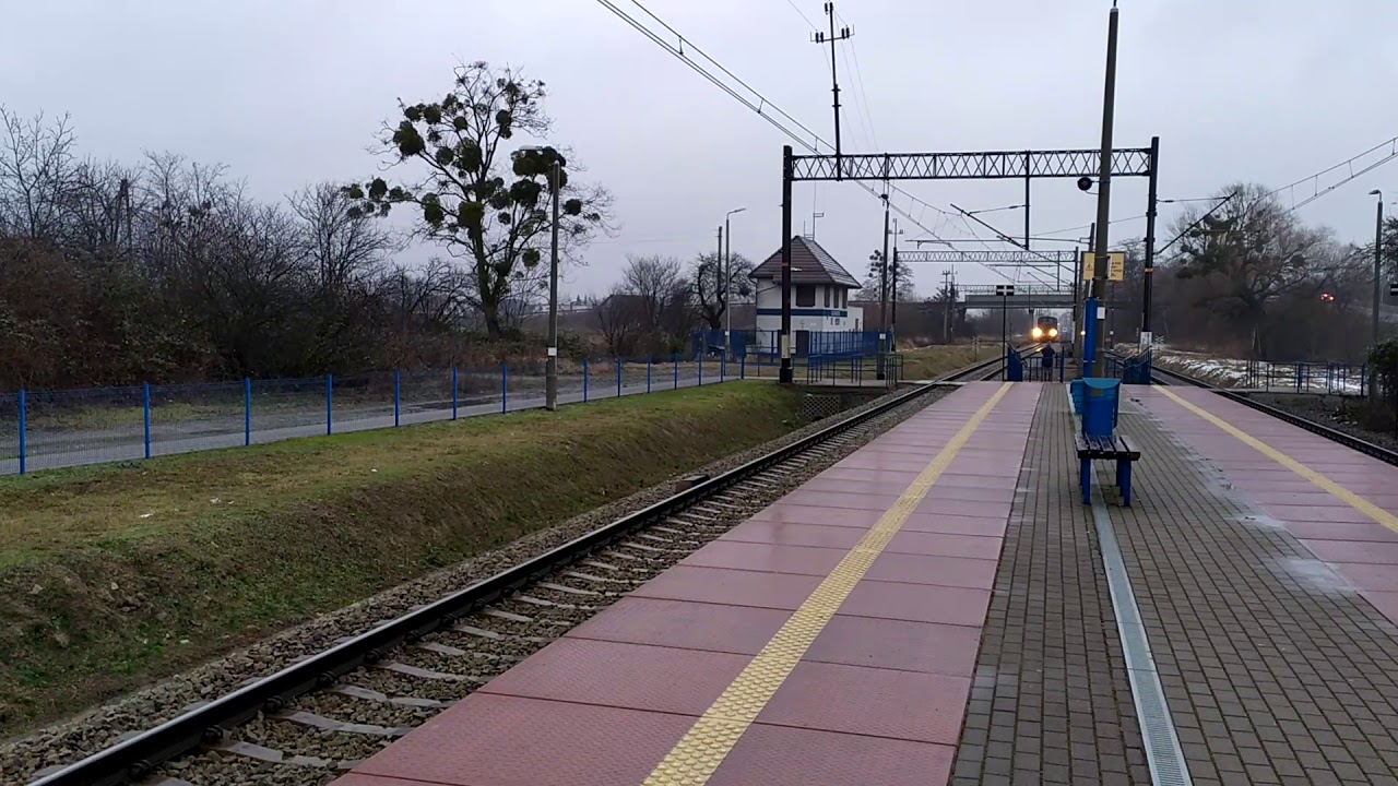 SM30-507 pociąg "Turysta" na stacji Jelcz-Miłoszyce