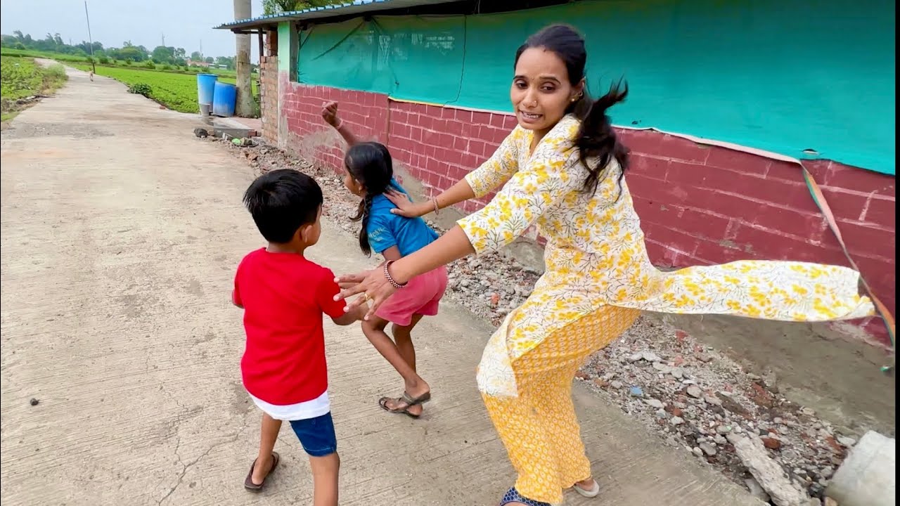 पोत्यातली हडळ माऊलीला दिसली 🫢