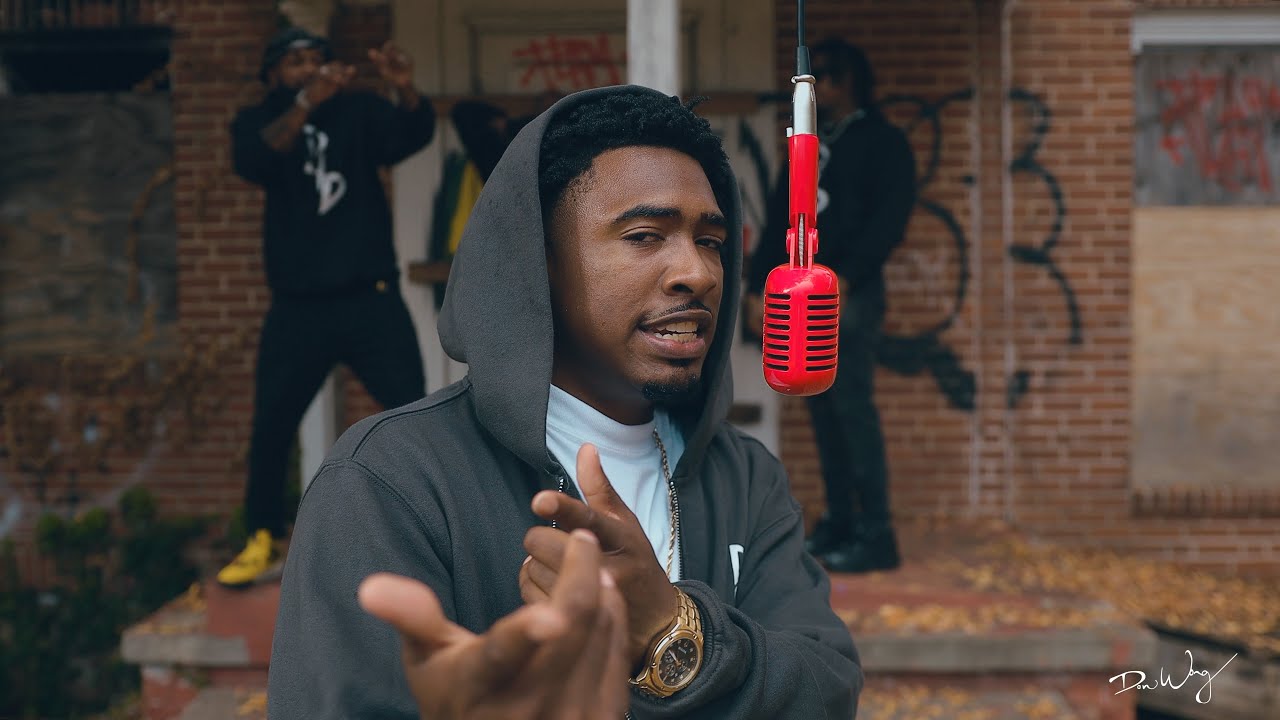 Bray Druz - Um Him || The Red Mic District Performance || Shot by Don Wong Films auf YouTube ansehen Bray Druz - Um Him || The Red Mic District Performance || Shot by Don Wong Films auf YouTube ansehen