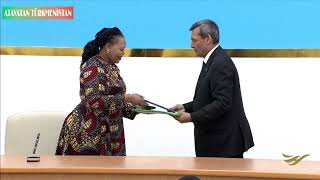 Bmnin Awaza Forumu Önemli Belgeler İmzalandı