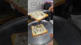 for hostel students new recipe cheese chilli toast#cheese #atta bread#healthy #recipe