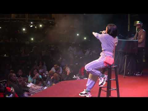 LightSkinKeisha Performs @ The 1 Year Anniversary Of Monday Night Karaoke