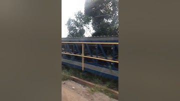 Long transport - barge loading and discharge conveyors