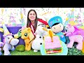 Çocuklar için Oyuncak kreşi - renkli kağıtlardan parti süslemeleri yapalım! Eğitici videolar