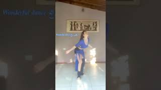 رقص شرقي مثير بالعباية الضيقة الزرقاء المثيرة ???