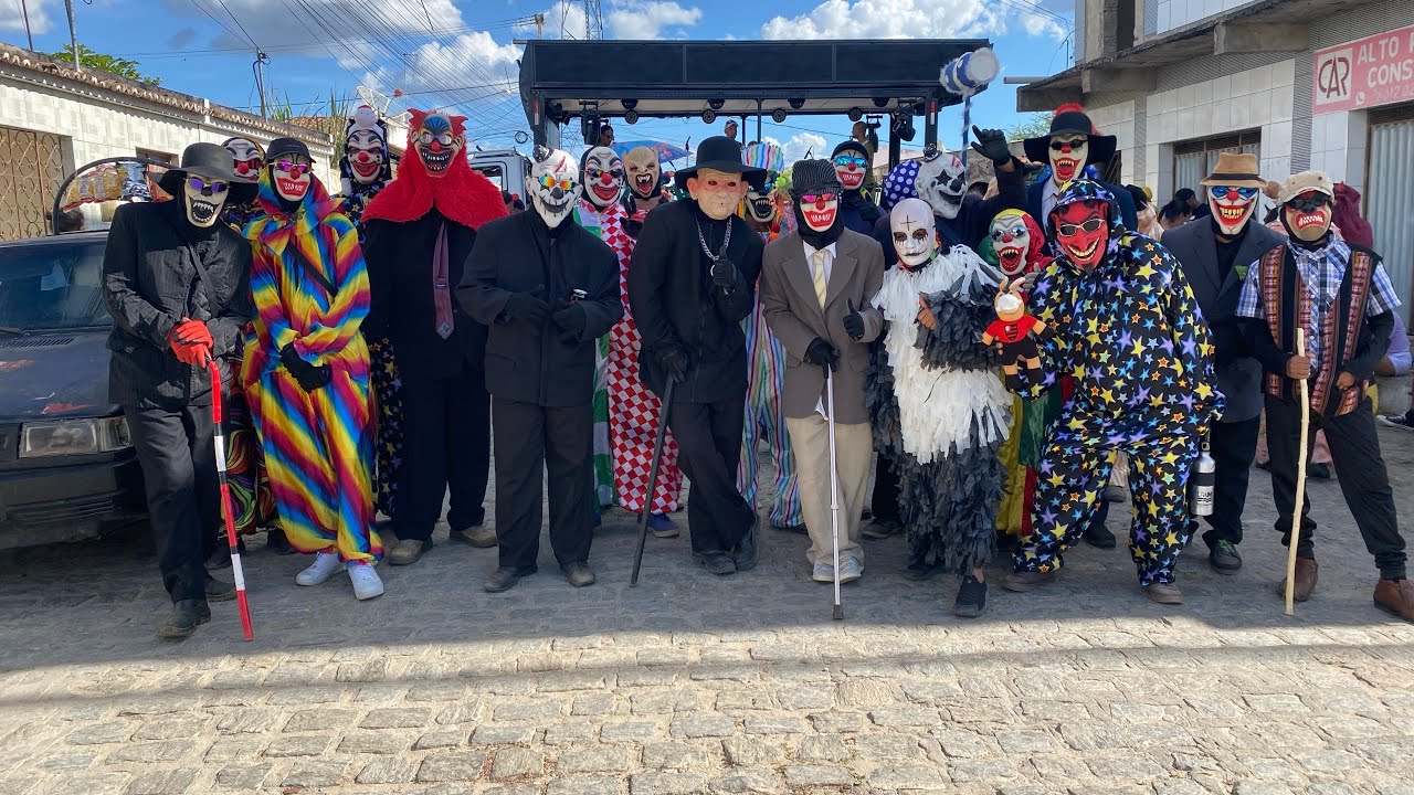 EQUIPE É A TROPA NA PRÉVIA DE CARNAVAL NO BAIRRO DO ALTO