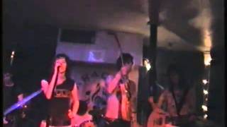 The Long Blondes - New Idols (Live at the Paradise Bar June 2004)