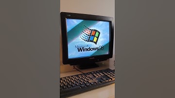 Retro Windows 98 computer startup. #retrocomputer