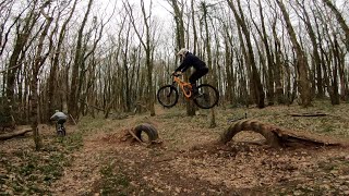 JUMPING A VERY WEIRD LOOKING MTB DOUBLE