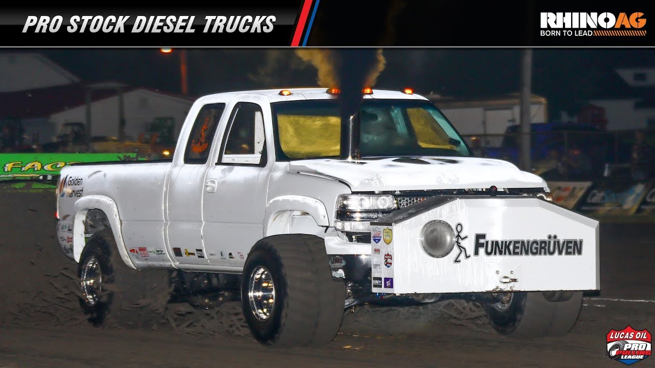 PPL 2018: Pro Stock Diesel Trucks pulling at the Thunder in the Corn Pull