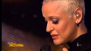 Mariza canta "Oh Gente da Minha Terra" para a PRVA TV (Sérvia) chords