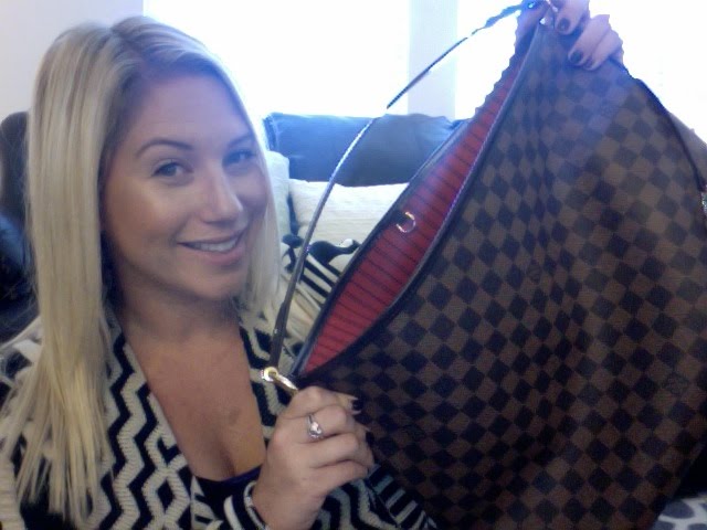 Review and modeling shots Delightful GM Louis Vuitton LV bag 