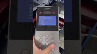Videoportero Multiapartamento Hikvision - Apertura por Contraseña (DS-KD9203-E6)