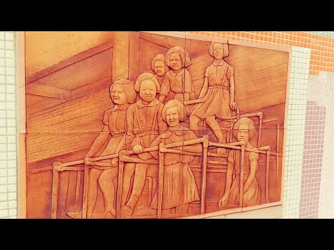 Lukisan cantik di luar tembok sekolahan - YouTube