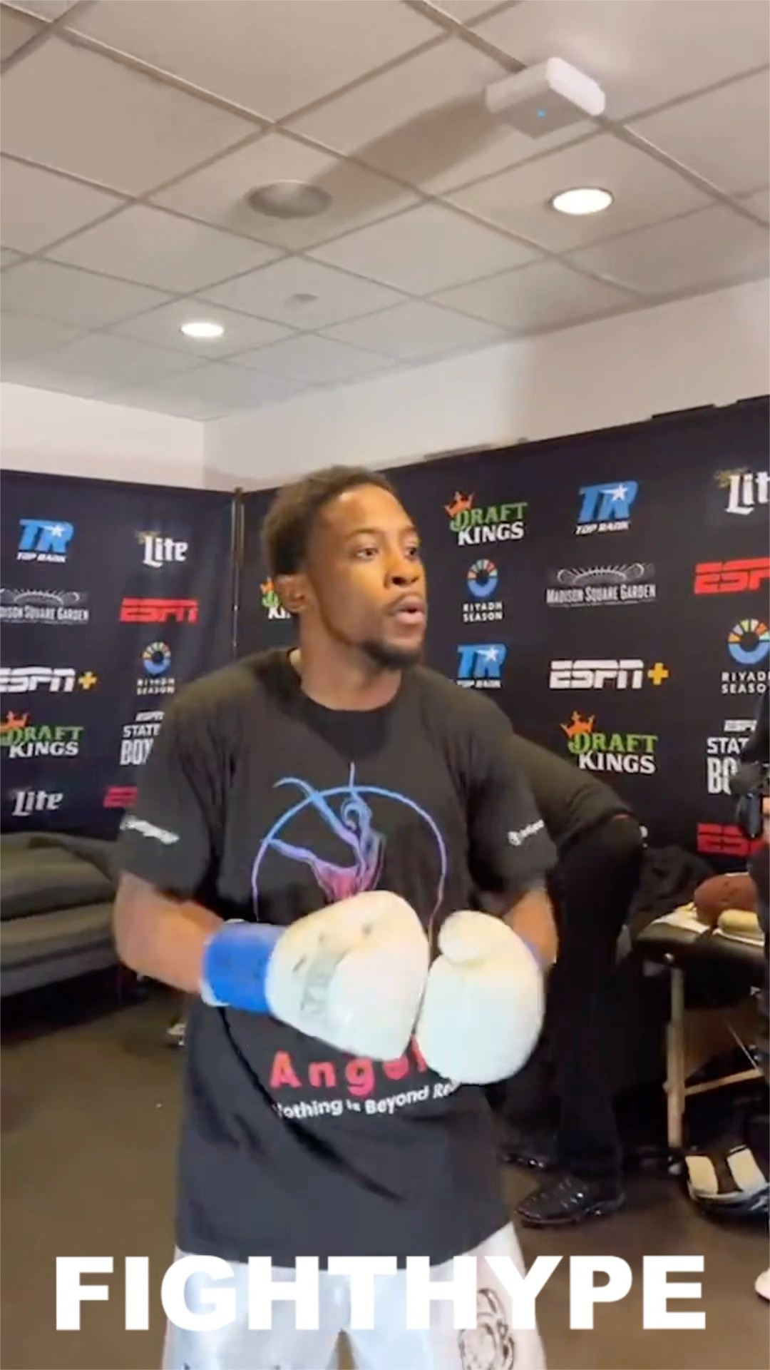 Keyshawn Davis WARMS UP to KNOCK OUT Denys Berinchyk MOMENTS BEFORE WAR