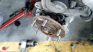 Pajero Sport 4x4 front wheel bearing removal