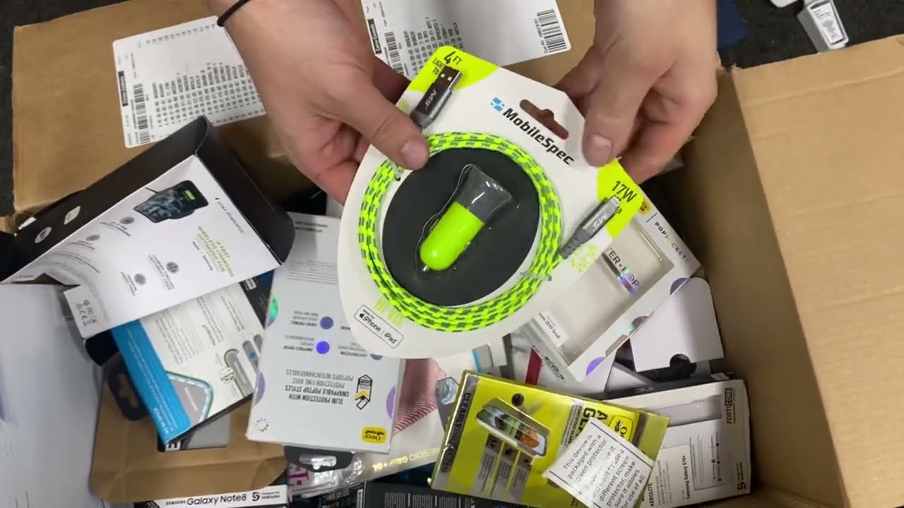 Dumpster Diving TMobile Retail Store!! FOUND BRAND NEW ELECTRONICS