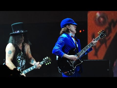 Video: Dostává Se Guns N 'Roses Zpět Na Coachella A Na Turné 2016?