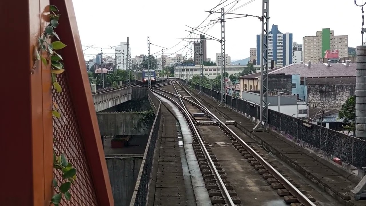 Trensurb - Série 200 TUE 240( indo e voltando do TM da Estação Terminal Novo Hamburgo