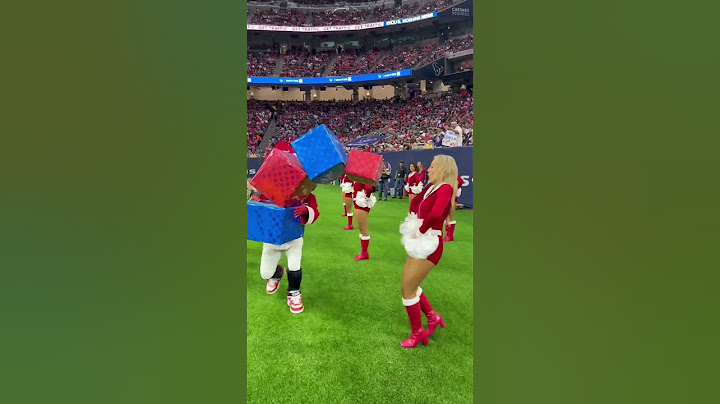 everyone’s favorite holiday tradition is back! | falling box prank #houstontexans #christmas #prank