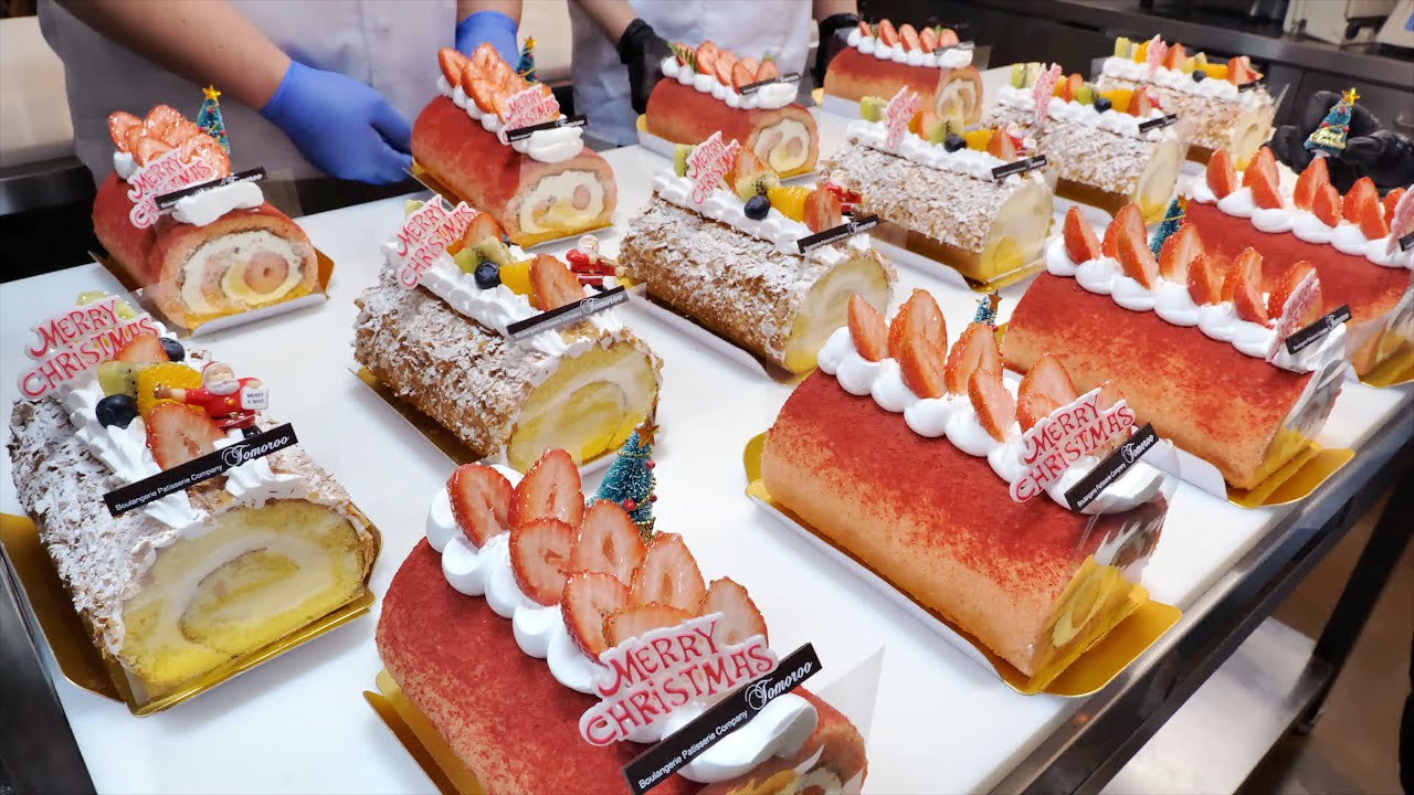 비주얼 100점 ! 부드러움 200점 ! 달콤폭발 ! 크리스마스 딸기 롤 케이크 ! | How Strawberry Roll Cake is Made | Korean Dessert