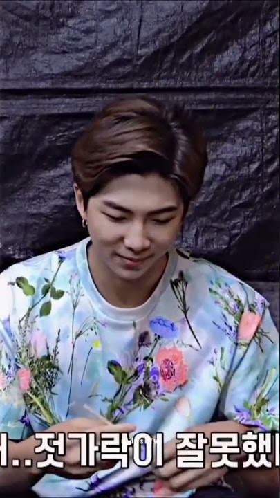 The magic hand of uri leader is acting up again😭🤣#Namjoon #Bts #Bangtan