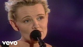Eva Dahlgren - Jorden är ett litet rum (Live) chords