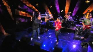 Nelly Furtado feat. Timbaland - Give It To Me (Live) HD Resimi