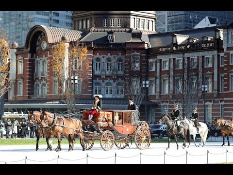 東京駅発の馬車列復活 Youtube