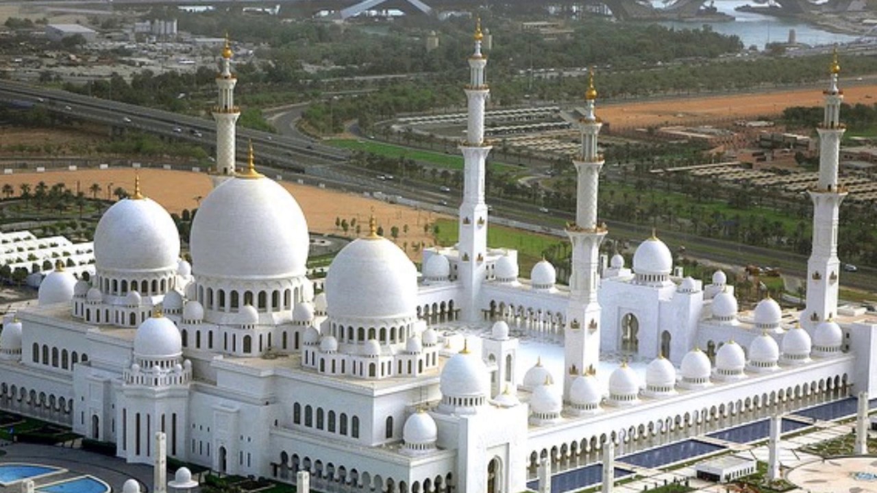 Мечеть Абу Даби сверху